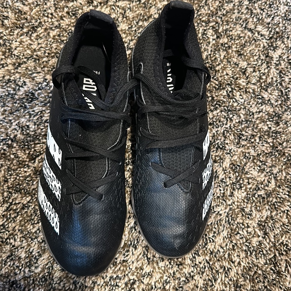 Adidas Predators - Picture 2 of 7